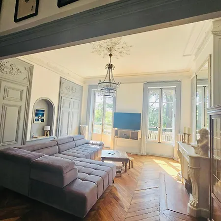 Perle Rare En Ville- Chateau Grandclement- 4 Ou 6 Pers - Piscine - Parc Apartment Villeurbanne