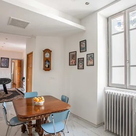 Perle Rare En Ville- Chateau Grandclement- 4 Ou 6 Pers - Piscine - Parc Apartment *